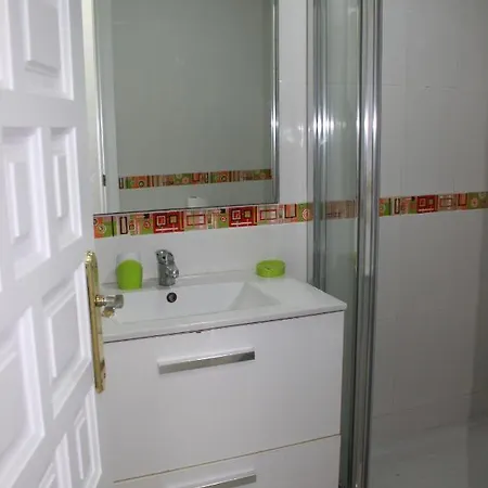 Oasis - Deniasol 公寓 *